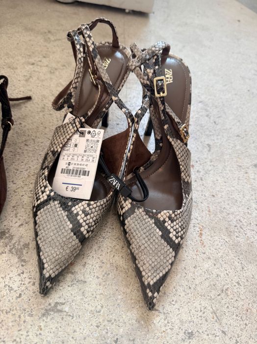 Vând afacere outlet Zara