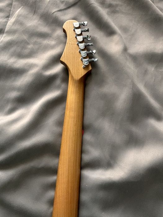Chitara JET GUITARS JS-400