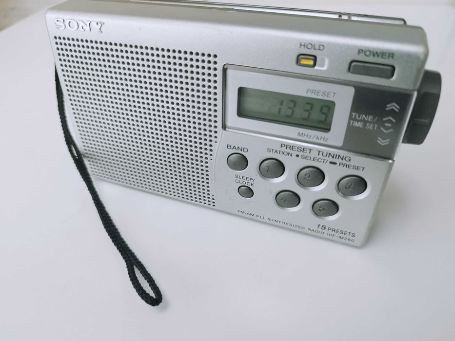 Radio Sony ICF-M260 digital AM/FM Portabil