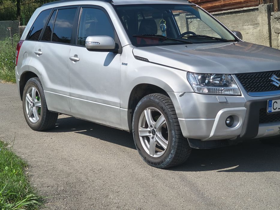Suzuci grand vitara 4x4 1,9   Diesel 2010 Euo 5.