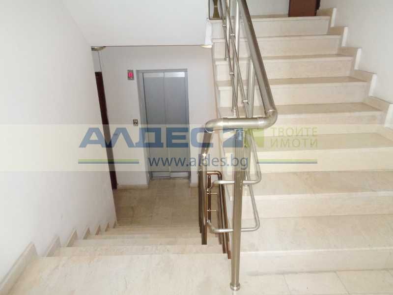 Дава се под наем Двустаен апартамент в София, Лозенец - 72 кв.м за 614 € - Снимка #9