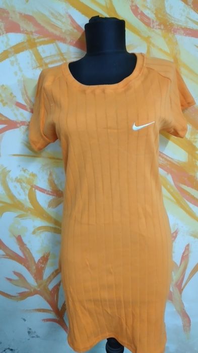 Летни рокли Nike