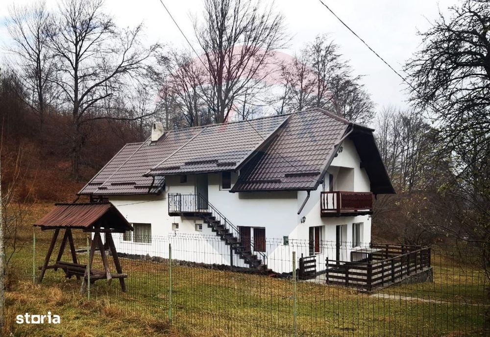 Casă / Vilă cu 7 camere la pret de garsoniera  în zona Bran-Tohanita