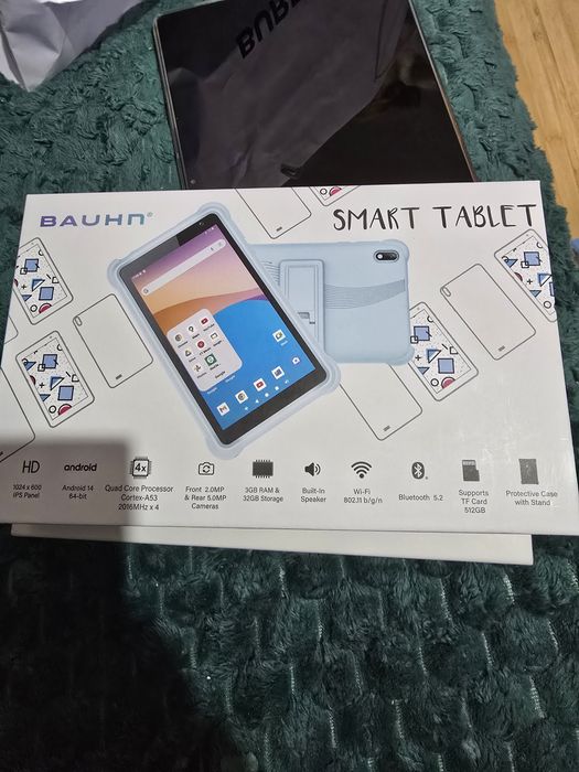 Tableta cu card de 512 , husa si slot de cartelă nouă sigilata