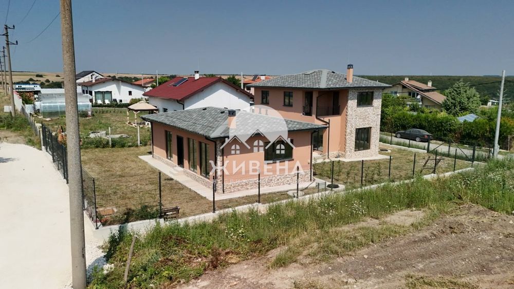 Къща в Варна, област-с.Яребична площ 80 кв.м