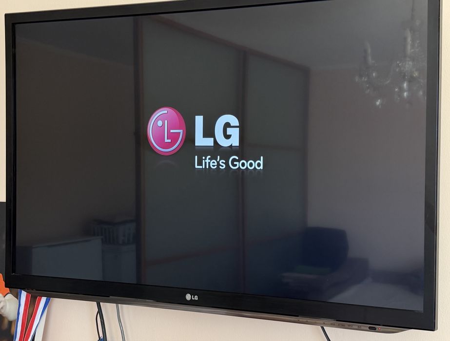 Продатся телевизор LG