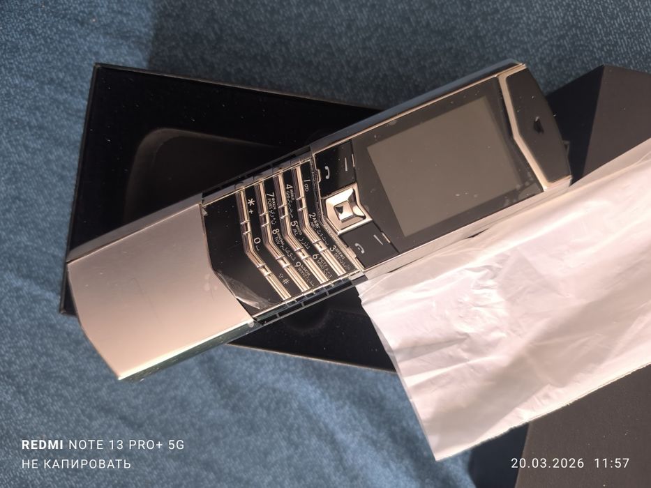 Продам новый телефон