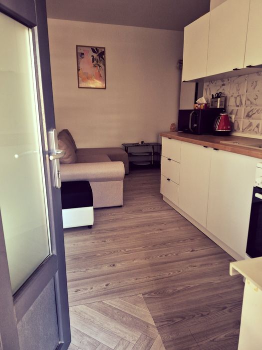 Inchiriez Garsoniera in Curte Comuna cu Facturii  Incluse