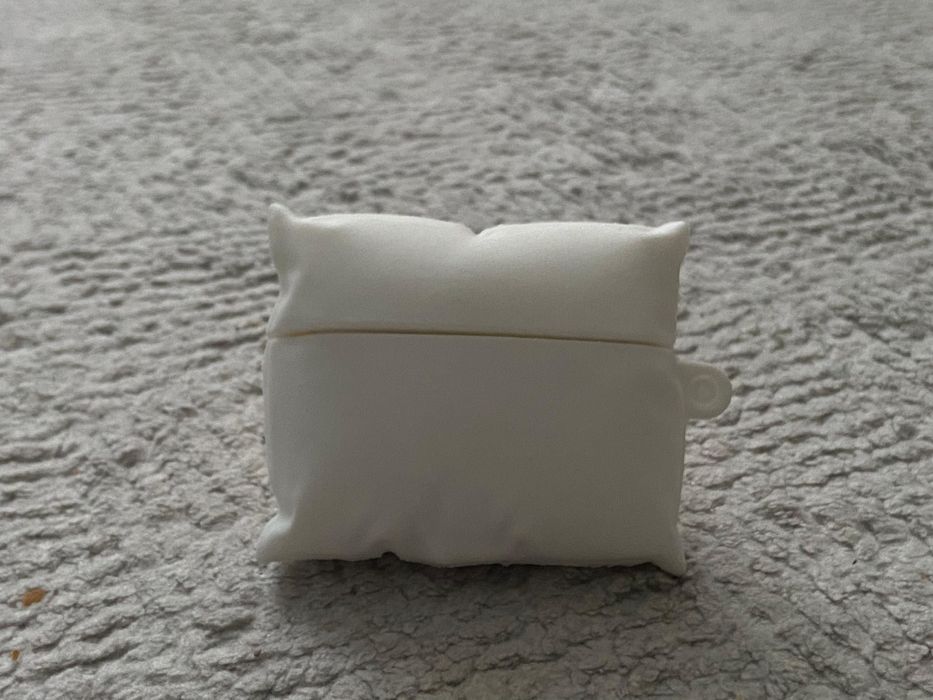 Чехол на airpods pro