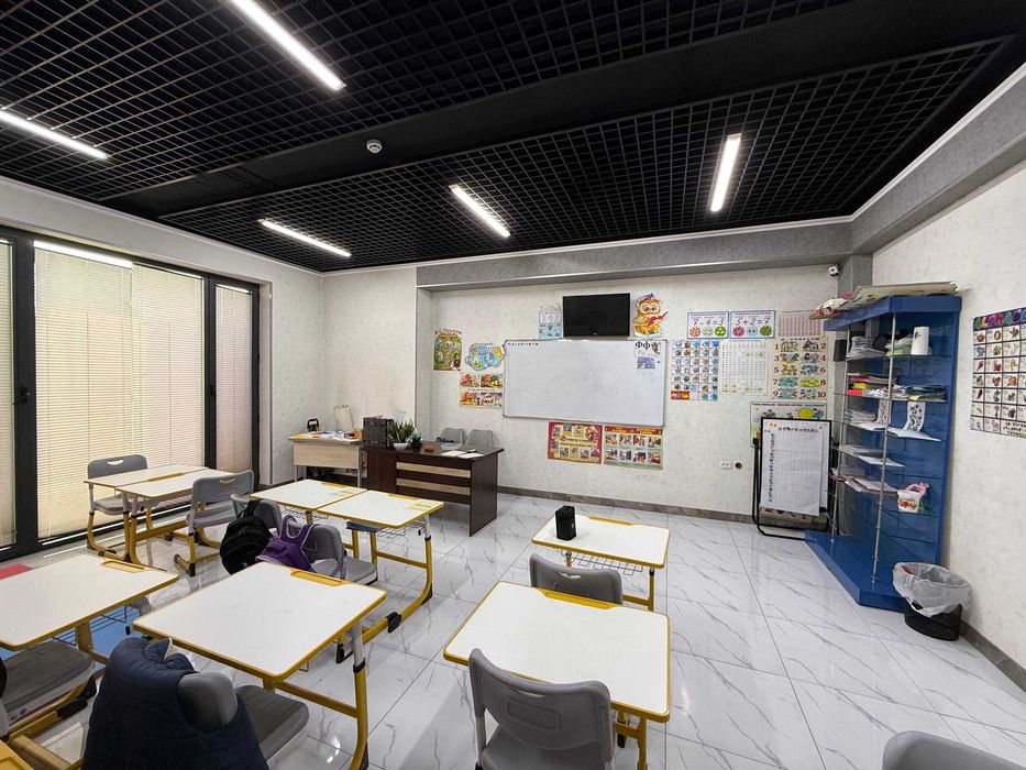 Сдается отдельно стоящие здание 3200м2 Алмазарский район