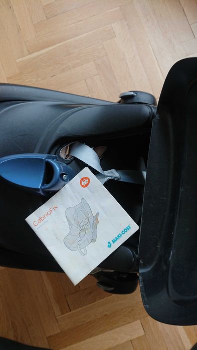 Детско бебешко столче Maxi Cosi Cabrio Fix 0-13кг