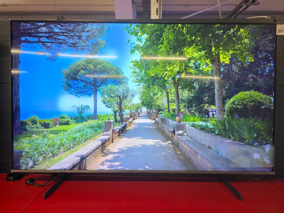 Televizor Smart SAMSUNG QLED QE50Q67D 125 cm 4K Ultra HD Dual LED Quantum HDR WiFi Clasa E Garantie Reselecto