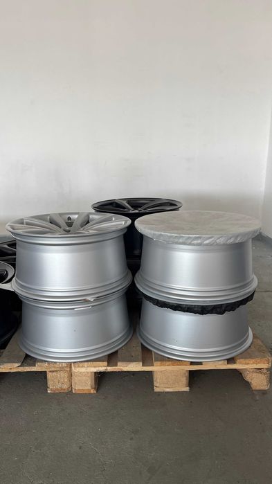Jante Omanyt VOLKSWAGEN 19" Memphis 5N0601025K