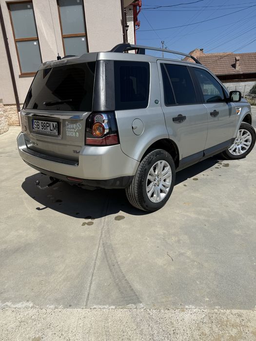 Land rovar freelandar 2