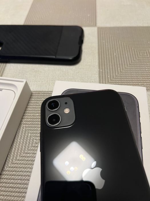 Iphone 11 64Gb запазен