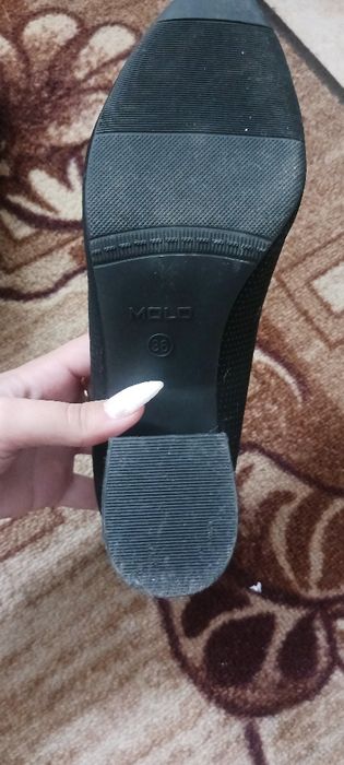 Официални обувки с ток