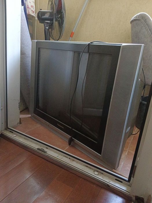 Рабочий телевизор Panasonic