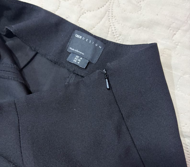 Черни панталони Asos и Bik Bok
