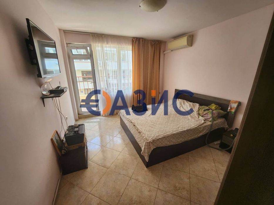 Продава се Двустаен апартамент в Свети Влас - 74 кв.м за 973 €/кв.м - Снимка #6