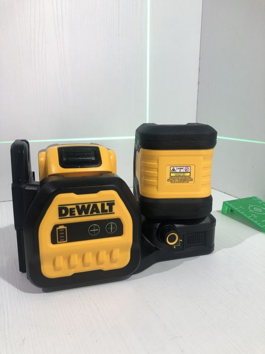 Laser DeWalt DCE088G18