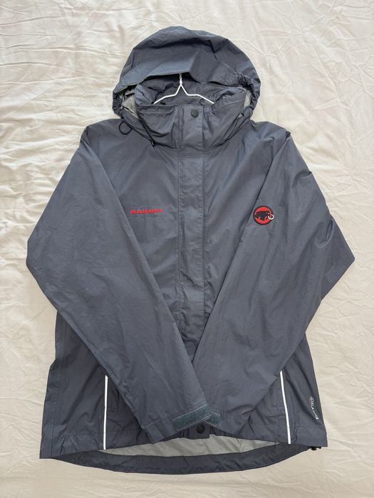 Яке Мембрана MAMMUT DRYtech водоустойчива