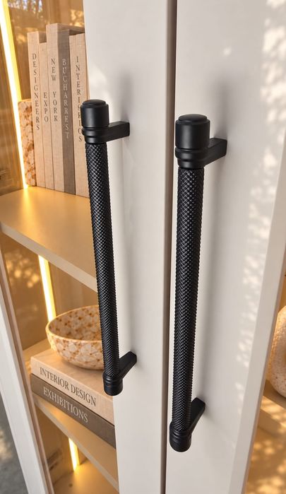 2 buc Vitrina MDF & geam.securizat + LED