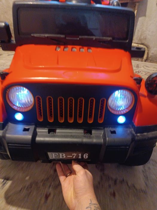 Продам машинку сроно