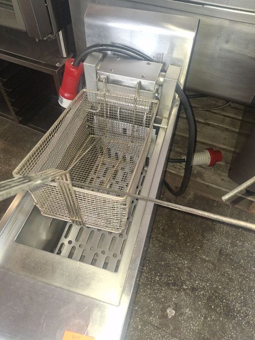 Фритюрник НОВ професионален електрически FALCON