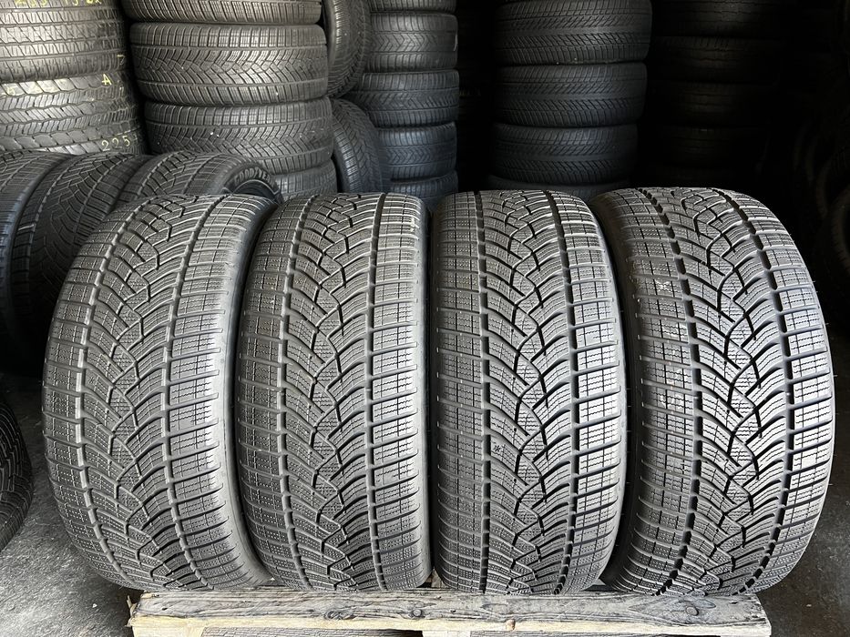 4 anvelope iarna 245/45/18 , GoodYear , DOT 2025 , 6-6.3 mm