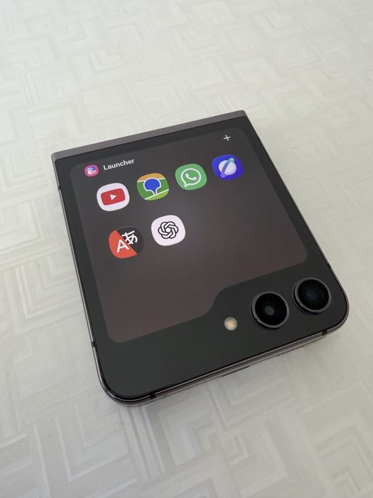 Samsung Z Flip 5
