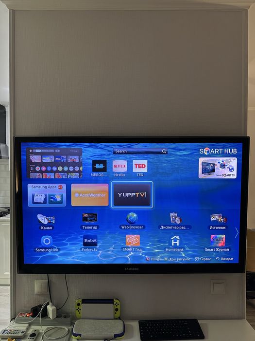 Samsung Smart TV 3D • 51 диагональ • 130 см