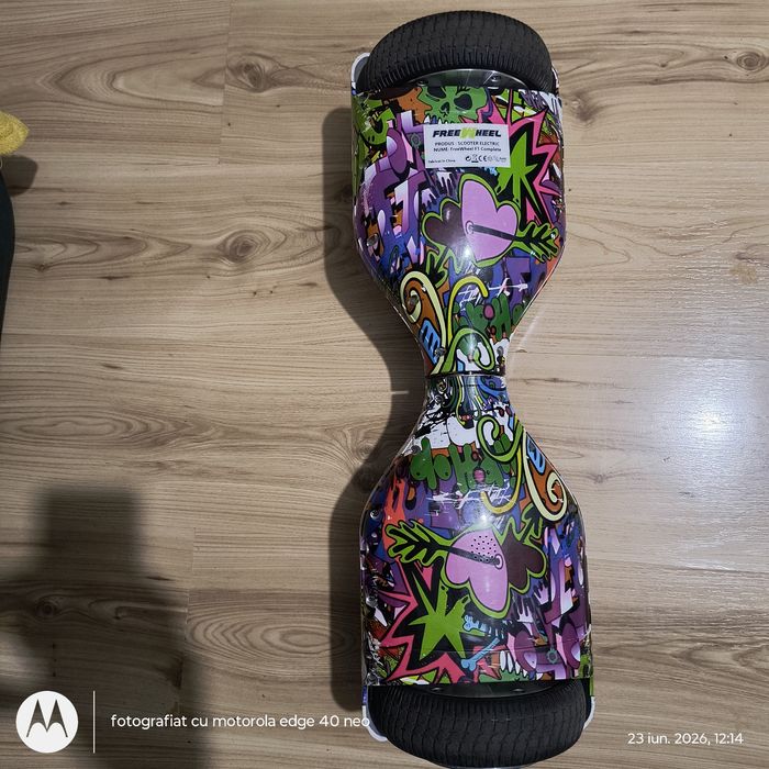 Hoverboard cu lumini și Bluetooth