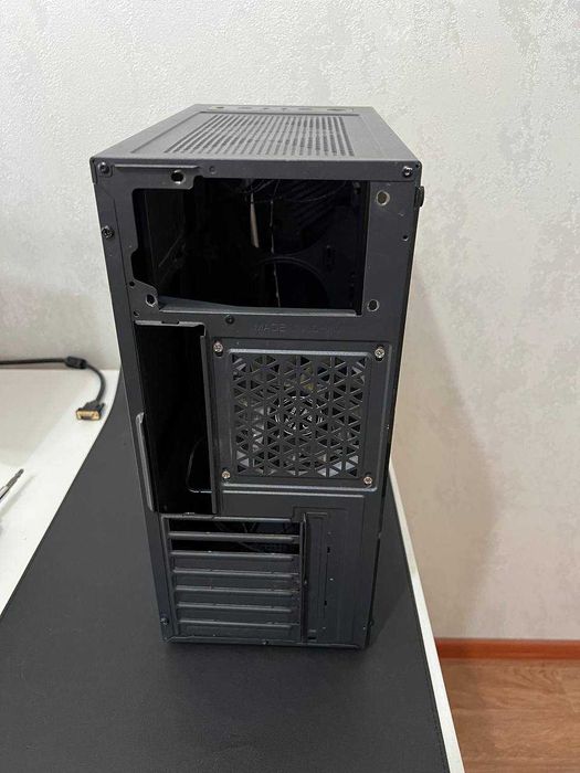 Игровой корпус в хорошем состоянии