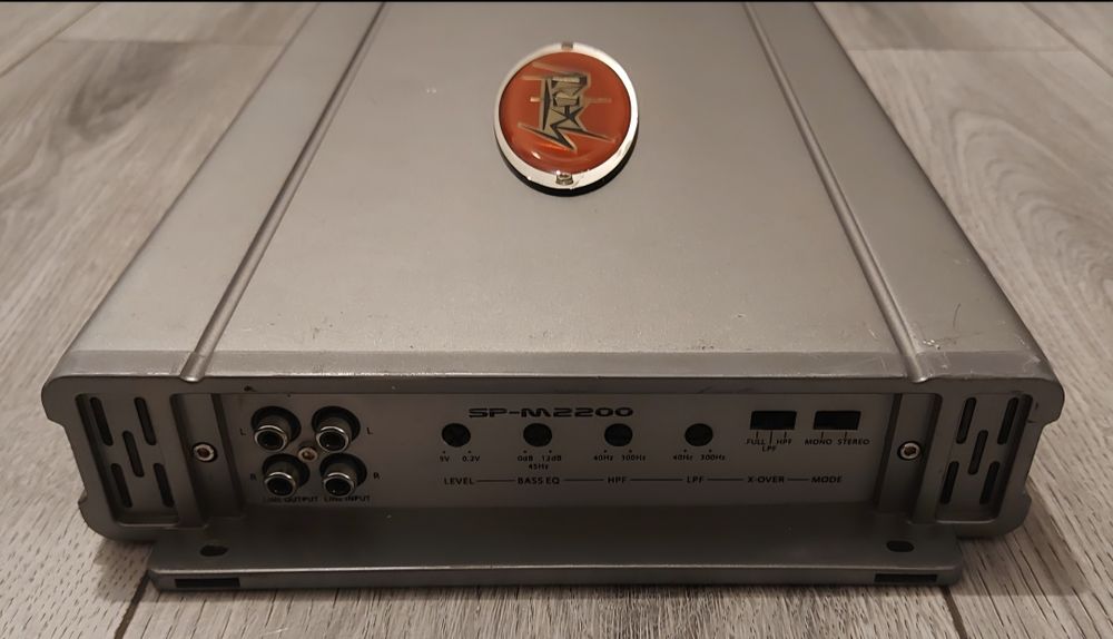 SPECTRON  - 800 W - statie auto - amplificator audio