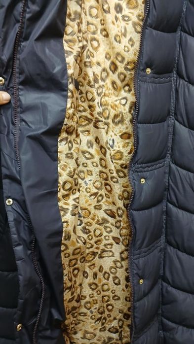 Куртка на синтепоне продам