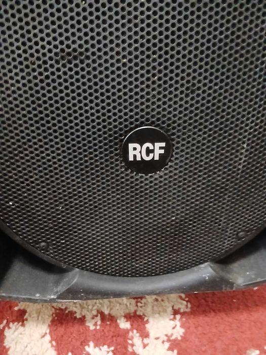 Boxa activa RCF Art 725-A