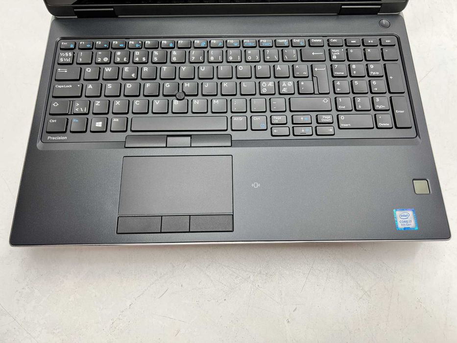Dell Precision 7530 touch i7-8750H 32GB 1260GB P2000M