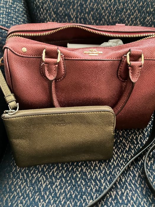 Кожена чанта Coach, бордо