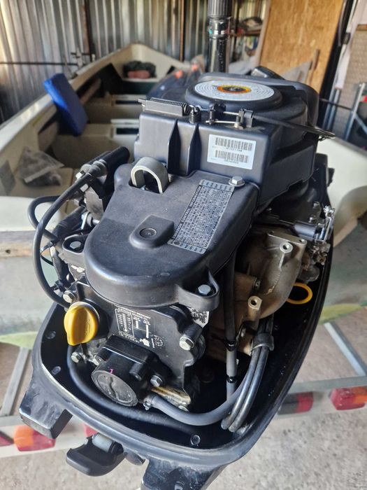 Motor barca Mercury 20 cai 4 timpi