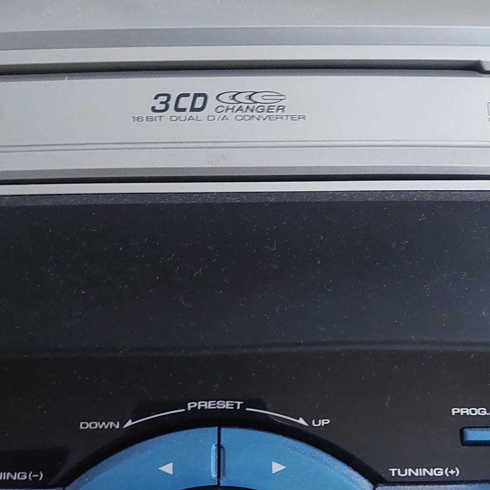 Музыкальный центр LG