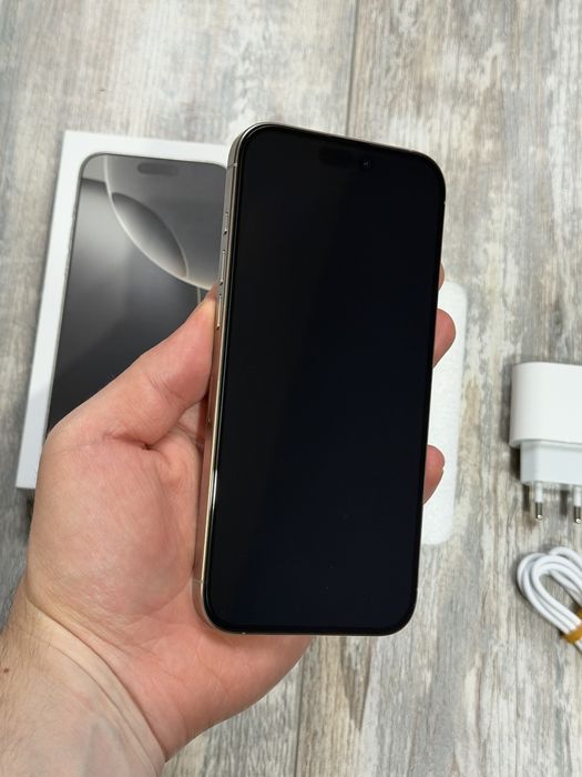 Iphone 16 Pro Max 256 GB - 89 % Battery Отличен Silver Titanium