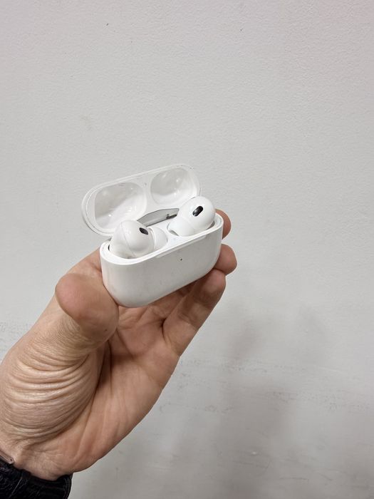 Airpods 2 Pro type c sotiladi