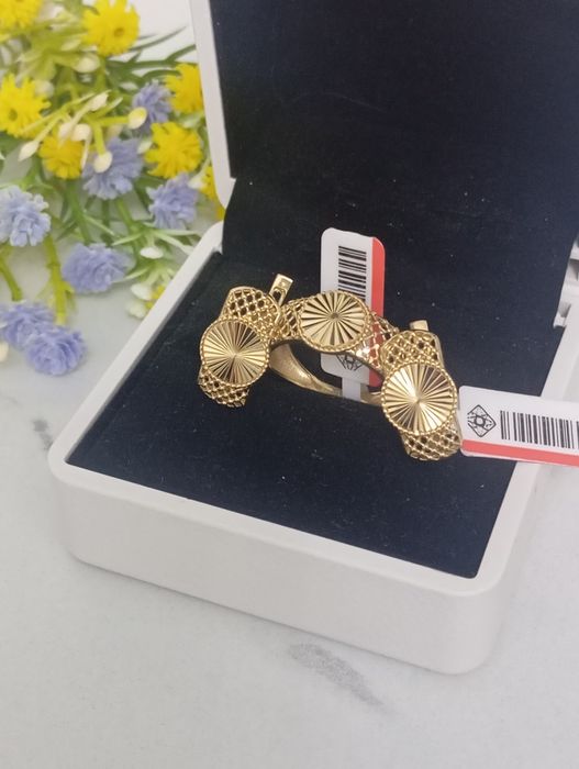 Komplekt uzuk va ziraklar 585 proba