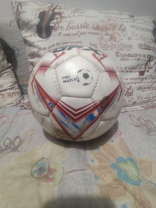 Мяч футбольный дешево