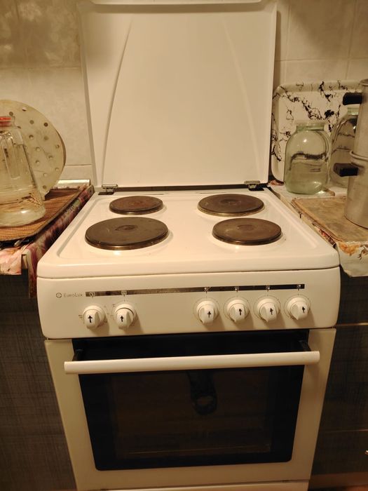 продам эл. плиту