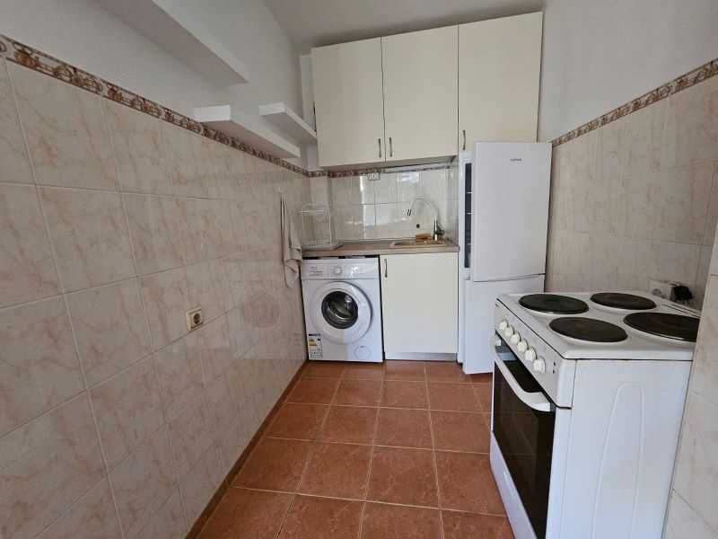 Дава се под наем Двустаен апартамент в Пловдив, Център - 56 кв.м за 255 € - Снимка #2