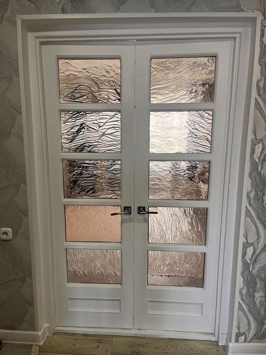 Деревянные двери