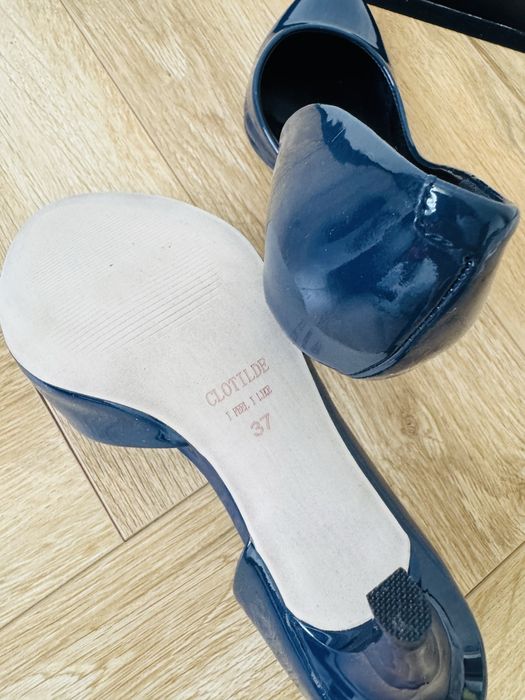 Продам лакированные туфли!