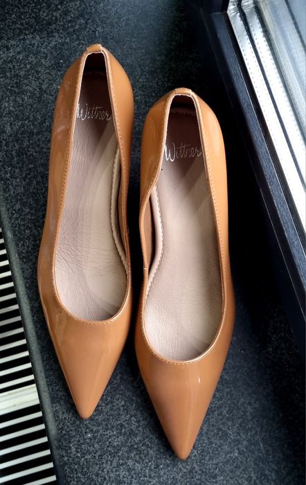 Pantofi superbi Wittner