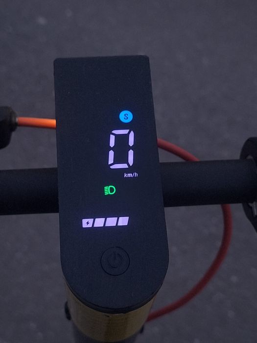 Vand trotineta electrica